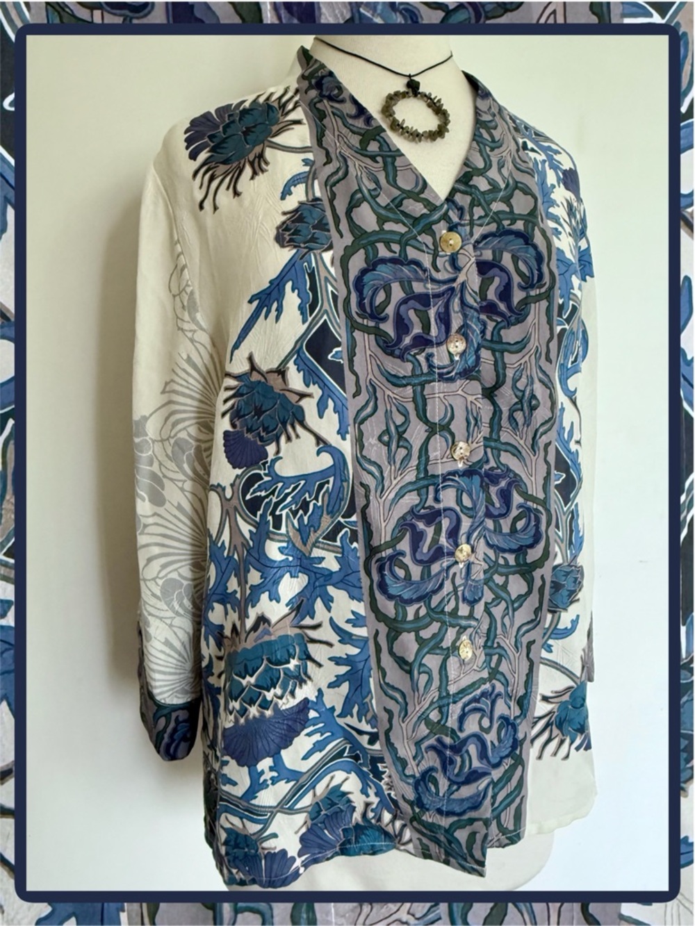 Citron Santa Monica Silk Floral Thistle Button Top PXL - Picture 2 of 9